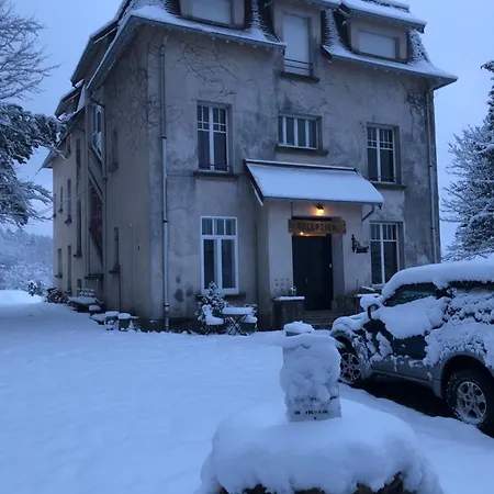 Du Chateau Apartment *